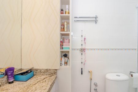 Apartamento à venda com 94m², 3 quartos e 2 vagasBanheiro da Suíte