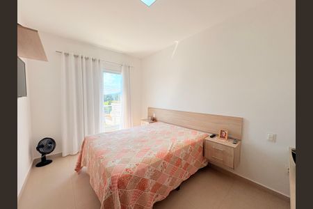 Casa de condomínio à venda com 153m², 3 quartos e 4 vagasSuíte