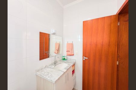 Casa de condomínio à venda com 153m², 3 quartos e 4 vagasBanheiro da Suíte