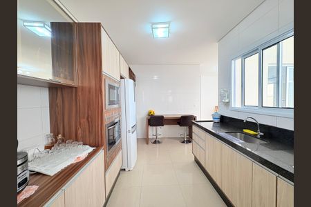 Casa de condomínio à venda com 153m², 3 quartos e 4 vagasCozinha