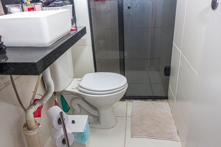 Banheiro de apartamento para alugar com 1 quarto, 36m² em Veleiros, São Paulo