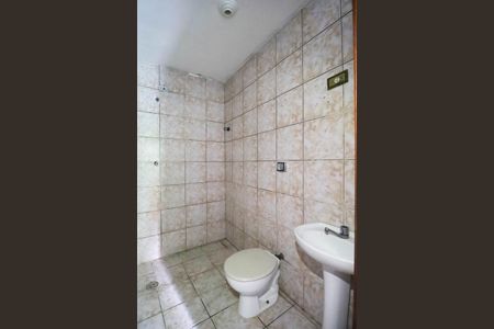 Banheiro Social de casa para alugar com 1 quarto, 30m² em Jardim Virginia Bianca, São Paulo