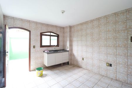 Cozinha de casa para alugar com 1 quarto, 30m² em Jardim Virginia Bianca, São Paulo