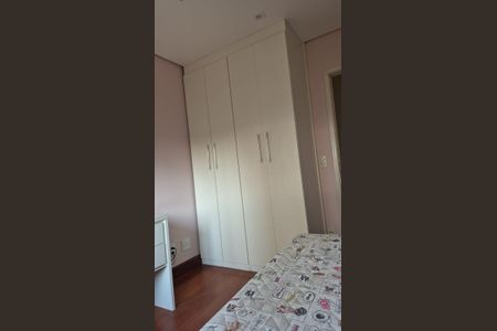 Quarto de apartamento à venda com 2 quartos, 68m² em Jardim Tupanci, Barueri