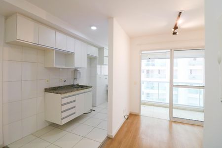 Sala/Cozinha de apartamento à venda com 1 quarto, 37m² em Vila Cruzeiro, São Paulo