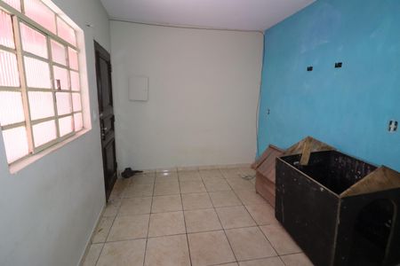 Sala de casa para alugar com 6 quartos, 275m² em Novo Osasco, Osasco