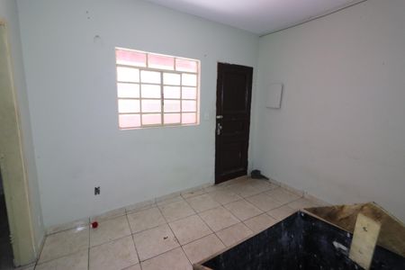 Casa à venda com 275m², 6 quartos e 3 vagasSala