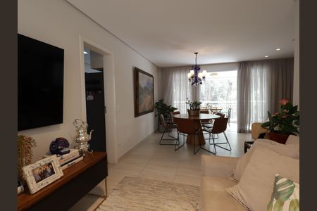 Sala de TV de apartamento à venda com 3 quartos, 138m² em Vila Andrade, São Paulo