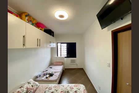 Quarto de apartamento para alugar com 1 quarto, 82m² em Guilhermina, Praia Grande