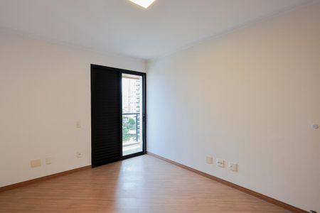 Apartamento para alugar com 232m², 4 quartos e 3 vagas Apartamento para alugar com 232m², 4 quartos e 3 vagasQuarto 2