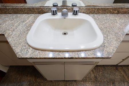 Apartamento para alugar com 232m², 4 quartos e 3 vagas Apartamento para alugar com 232m², 4 quartos e 3 vagasBanheiro social