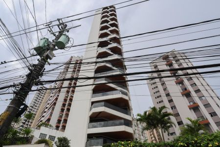 Apartamento para alugar com 232m², 4 quartos e 3 vagas Apartamento para alugar com 232m², 4 quartos e 3 vagasFachada do prédio