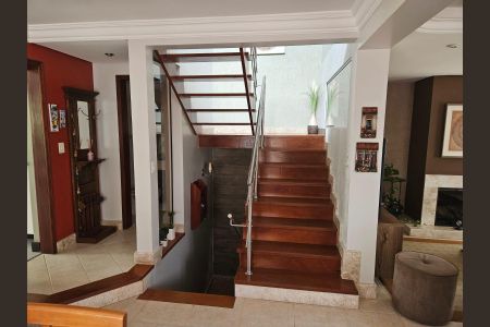 Sala de casa à venda com 4 quartos, 224m² em Partenon, Porto Alegre