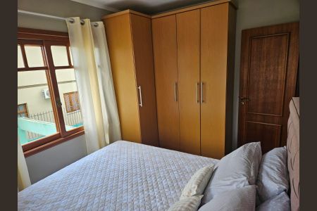 Casa à venda com 224m², 4 quartos e 3 vagas Casa à venda com 224m², 4 quartos e 3 vagasQuarto 3