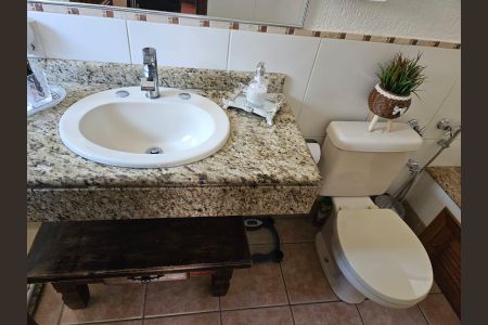 Casa à venda com 224m², 4 quartos e 3 vagasBanheiro da Suíte