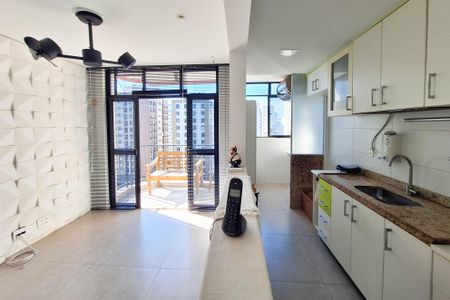 Apartamento à venda com 68m², 2 quartos e 1 vagaSala/Cozinha