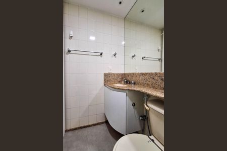 Apartamento à venda com 68m², 2 quartos e 1 vagaBanheiro da Suíte 1