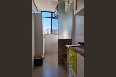 Apartamento à venda com 68m², 2 quartos e 1 vagaÁrea de Serviço