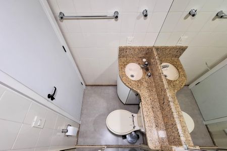 Apartamento à venda com 68m², 2 quartos e 1 vagaBanheiro da Suíte 1