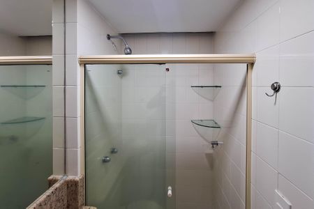 Apartamento à venda com 68m², 2 quartos e 1 vagaBanheiro da Suíte 1