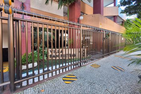 Apartamento à venda com 68m², 2 quartos e 1 vagaFachada