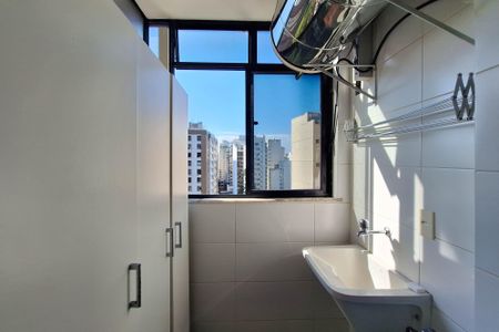 Apartamento à venda com 68m², 2 quartos e 1 vagaÁrea de Serviço