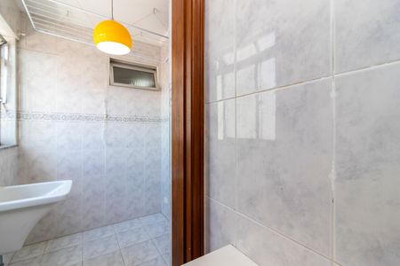 Apartamento à venda com 86m², 3 quartos e 1 vaga Apartamento à venda com 86m², 3 quartos e 1 vagaBanheiro de Serviço