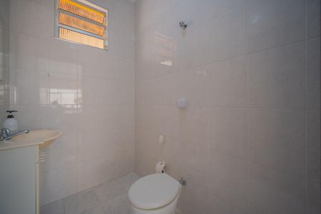 Casa à venda com 248m², 3 quartos e 5 vagas Casa à venda com 248m², 3 quartos e 5 vagasLavabo