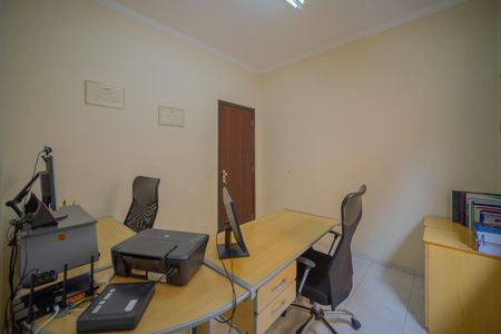 Casa à venda com 248m², 3 quartos e 5 vagas Casa à venda com 248m², 3 quartos e 5 vagasQuarto 2