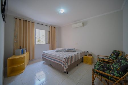 Casa à venda com 248m², 3 quartos e 5 vagas Casa à venda com 248m², 3 quartos e 5 vagasSuíte
