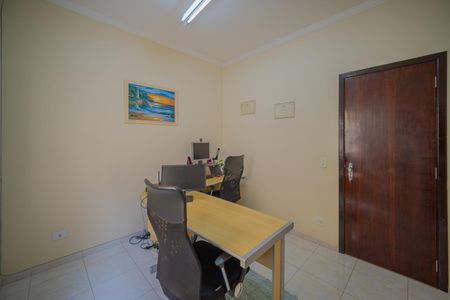 Casa à venda com 248m², 3 quartos e 5 vagas Casa à venda com 248m², 3 quartos e 5 vagasQuarto 2