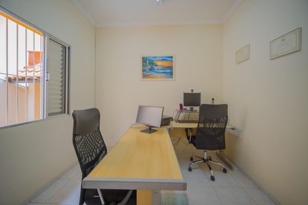 Casa à venda com 248m², 3 quartos e 5 vagas Casa à venda com 248m², 3 quartos e 5 vagasQuarto 2