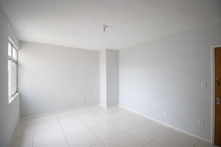 Sala de apartamento para alugar com 2 quartos, 80m² em Mutua, São Gonçalo