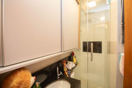 Casa à venda com 200m², 3 quartos e 3 vagasBanheiro da Suíte 2