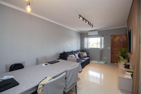 Casa à venda com 200m², 3 quartos e 3 vagasSala