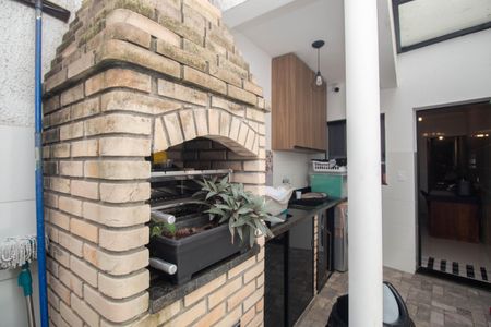 Casa à venda com 200m², 3 quartos e 3 vagasÁrea de Serviço