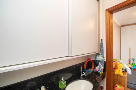 Casa à venda com 200m², 3 quartos e 3 vagasBanheiro da Suíte 3