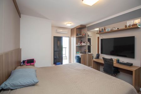 Casa à venda com 200m², 3 quartos e 3 vagasSuíte 1