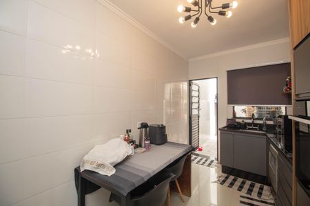 Casa à venda com 200m², 3 quartos e 3 vagasCozinha