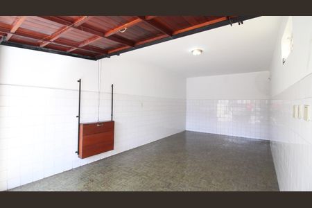 Casa à venda com 157m², 3 quartos e 3 vagasGaragem