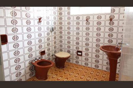 Casa à venda com 157m², 3 quartos e 3 vagasBanheiro