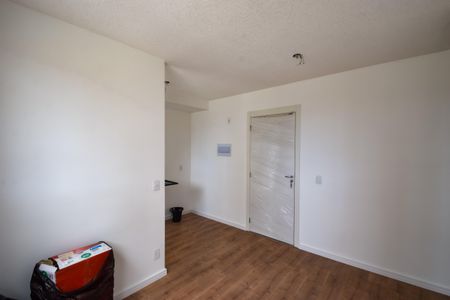 Sala de apartamento para alugar com 2 quartos, 47m² em Bonsucesso, Rio de Janeiro