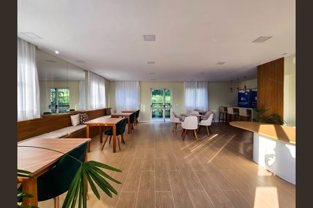 Apartamento para alugar com 47m², 2 quartos e sem vaga Apartamento para alugar com 47m², 2 quartos e sem vagaÁrea comum - Salão de festas