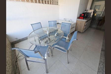 Sala de apartamento à venda com 3 quartos, 93m² em Castelo, Belo Horizonte