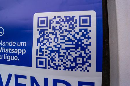 Casa à venda com 98m², 2 quartos e 2 vagas18/10/25 Placa : ZNHJ-413