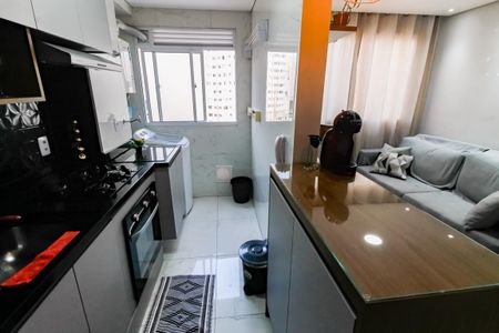 Apartamento à venda com 44m², 2 quartos e sem vaga Apartamento à venda com 44m², 2 quartos e sem vagaCozinha - Armários
