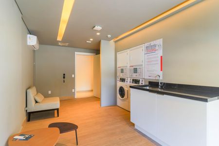 Studio para alugar com 33m², 1 quarto e sem vaga Studio para alugar com 33m², 1 quarto e sem vagaÁrea comum - Lavanderia
