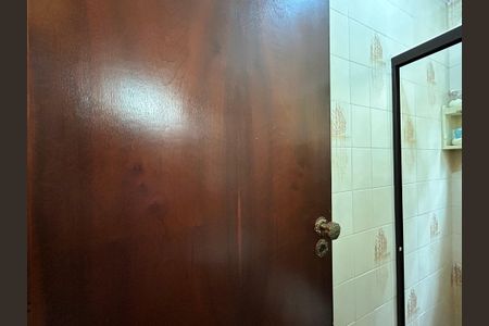 Casa para alugar com 178m², 3 quartos e 2 vagasBanheiro 1