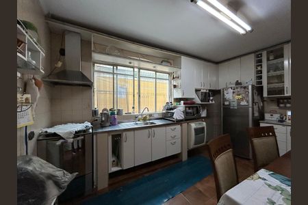 Casa para alugar com 178m², 3 quartos e 2 vagasCozinha