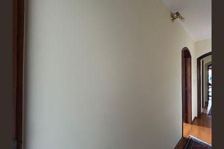 Casa para alugar com 178m², 3 quartos e 2 vagasCorredor